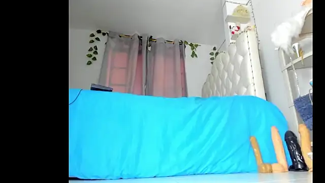 sweet supreme online show from 04/12/26, 10:46