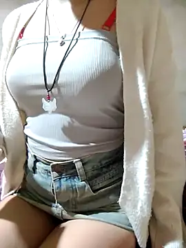 DoliceGirl2k online show from 04/02/26, 01:57