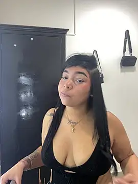 big booty girl online show from 02/19/26, 11:45