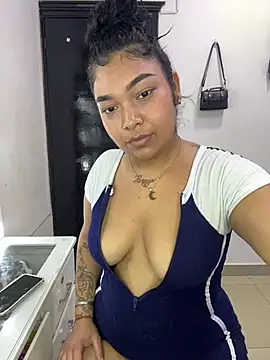 big booty girl online show from 02/16/26, 01:26