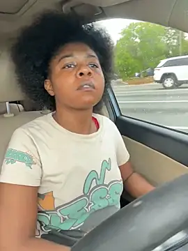 Snapshot of Ebony_Queeen chatting on 04/06/26, 09:27 Ebony Queeen online show from 04/06/26, 09:27