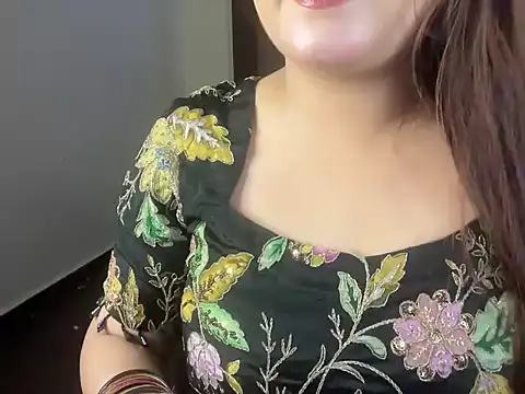 Hersheykaur online show from 04/22/26, 11:55