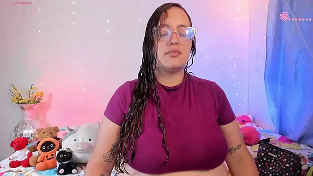 Snapshot of Stacy_millerr1 chatting on 06/30/26, 12:05 Stacy millerr1 online show from 06/30/26, 12:05