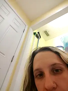 sexyymeli online show from 03/31/26, 07:43
