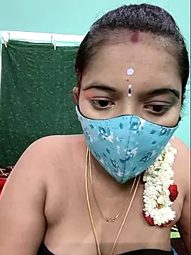 Snapshot of Tamilkannadacouple chatting on 04/10/26, 06:31 Tamilkannadacouple online show from 04/10/26, 06:31