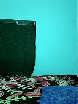 Snapshot of Tamilkannadacouple chatting on 04/13/26, 01:15 Tamilkannadacouple online show from 04/13/26, 01:15