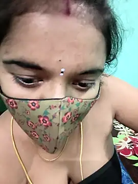 Snapshot of Tamilkannadacouple chatting on 04/05/26, 06:25 Tamilkannadacouple online show from 04/05/26, 06:25