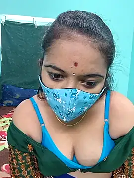 Snapshot of Tamilkannadacouple chatting on 02/23/26, 05:30 Tamilkannadacouple online show from 02/23/26, 05:30