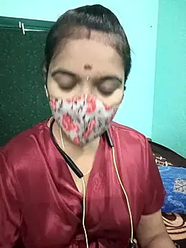 Snapshot of Tamilkannadacouple chatting on 03/20/26, 03:13 Tamilkannadacouple online show from 03/20/26, 03:13