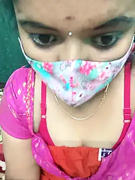 Snapshot of Tamilkannadacouple chatting on 02/24/26, 04:52 Tamilkannadacouple online show from 02/24/26, 04:52