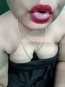 Snapshot of Tamilkannadacouple chatting on 04/09/26, 06:25 Tamilkannadacouple online show from 04/09/26, 06:25