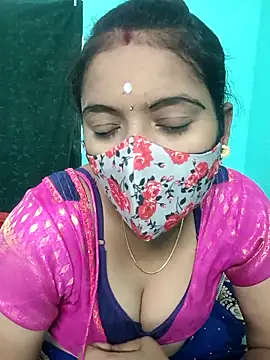 Snapshot of Tamilkannadacouple chatting on 03/06/26, 05:13 Tamilkannadacouple online show from 03/06/26, 05:13