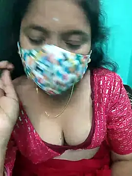 Snapshot of Tamilkannadacouple chatting on 03/01/26, 04:29 Tamilkannadacouple online show from 03/01/26, 04:29