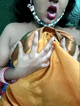 Snapshot of Tamilkannadacouple chatting on 05/02/26, 06:02 Tamilkannadacouple online show from 05/02/26, 06:02