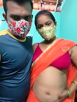 Snapshot of Tamilkannadacouple chatting on 02/12/26, 05:18 Tamilkannadacouple online show from 02/12/26, 05:18