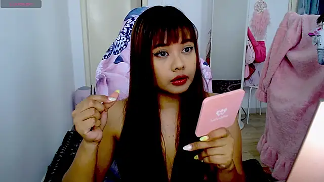 Snapshot of MyAsianWaifu chatting on 05/18/26, 07:24 MyAsianWaifu online show from 05/18/26, 07:24