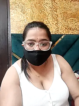 GangbangCouple online show from 03/03/26, 09:27