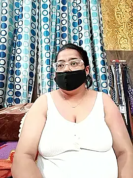 GangbangCouple online show from 03/05/26, 11:51