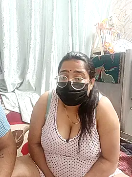 Snapshot of GangbangCouple chatting on 02/16/26, 05:22 GangbangCouple online show from 02/16/26, 05:22