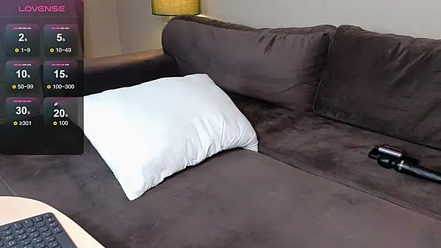 bright   rays     online show from 02/26/26, 12:10