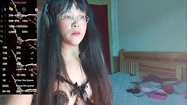 vivi523 online show from 04/11/26, 08:51