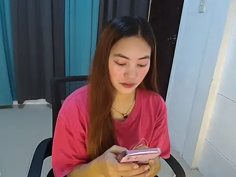 Snapshot of babydenxx69 chatting on 03/08/26, 10:13 babydenxx69 online show from 03/08/26, 10:13