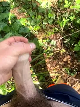 enormebitedu31 online show from 04/08/26, 11:44