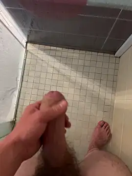 enormebitedu31 online show from 04/12/26, 07:11