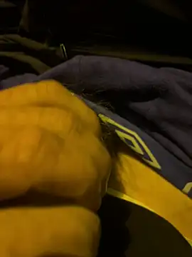 enormebitedu31 online show from 02/14/26, 07:58