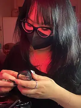 HaleyKin online show from 03/25/26, 03:00