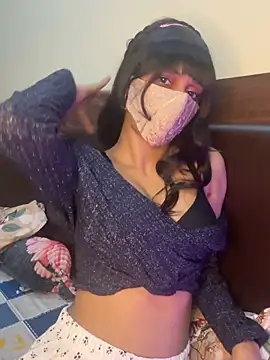 Snapshot of KavyaCurves chatting on 02/22/26, 01:24 KavyaCurves online show from 02/22/26, 01:24