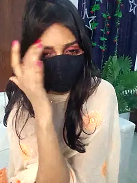 Snapshot of KavyaCurves chatting on 02/06/26, 11:06 KavyaCurves online show from 02/06/26, 11:06