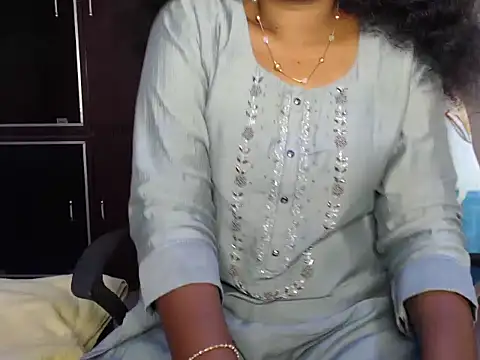 VixenNandhu online show from 03/15/26, 06:15