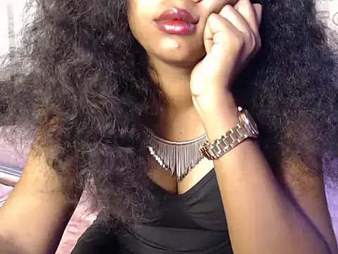 VixenNandhu online show from 06/24/26, 10:29
