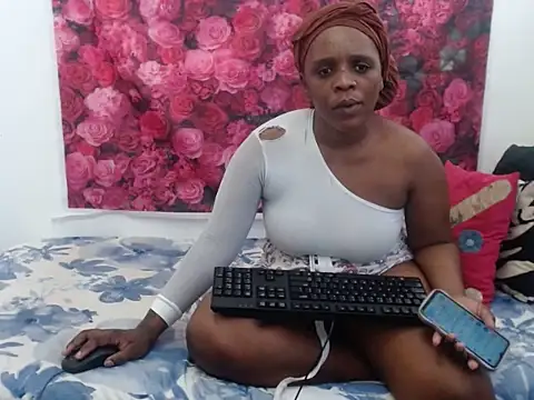 Snapshot of Queenteex6992 chatting on 02/09/26, 08:12 Queenteex6992 online show from 02/09/26, 08:12