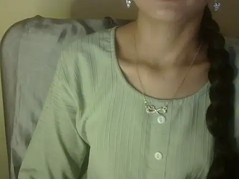 Mehaak  online show from 04/05/26, 06:53