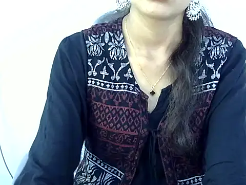 Mehaak  online show from 05/10/26, 07:45