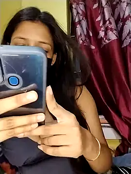Snapshot of Naina-hott chatting on 05/07/26, 06:33 Naina-hott online show from 05/07/26, 06:33