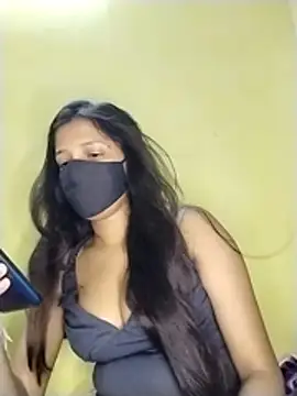 Snapshot of Naina-hott chatting on 05/08/26, 06:56 Naina-hott online show from 05/08/26, 06:56