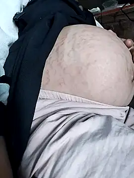 Snapshot of ssss1211111 chatting on 04/16/26, 04:35 ssss1211111 online show from 04/16/26, 04:35