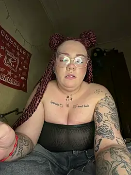 Snapshot of Diablita13 chatting on 02/06/26, 11:56 Diablita13 online show from 02/06/26, 11:56