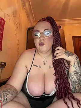 Snapshot of Diablita13 chatting on 02/08/26, 11:35 Diablita13 online show from 02/08/26, 11:35