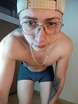 Emmanuel Lust online show from 02/19/26, 12:02