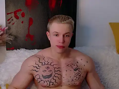 Snapshot of SterlingNoir chatting on 02/14/26, 12:38 SterlingNoir online show from 02/14/26, 12:38