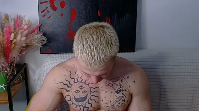 Snapshot of SterlingNoir chatting on 02/19/26, 10:34 SterlingNoir online show from 02/19/26, 10:34