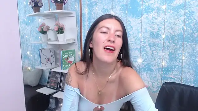 HannaOwen  online show from 03/24/26, 05:35