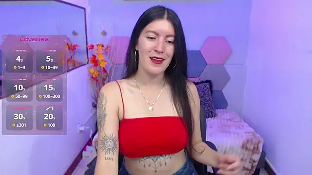 HannaOwen  online show from 03/13/26, 02:00