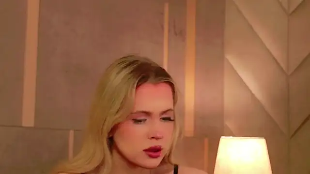 Snapshot of Beckie_White chatting on 03/21/26, 09:08 Beckie White online show from 03/21/26, 09:08