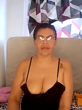 jennifer 0717 online show from 04/04/26, 11:39