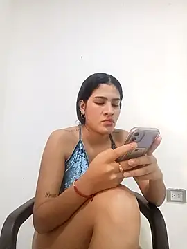 Snapshot of Pau_2007 chatting on 02/11/26, 01:00 Pau 2007 online show from 02/11/26, 01:00